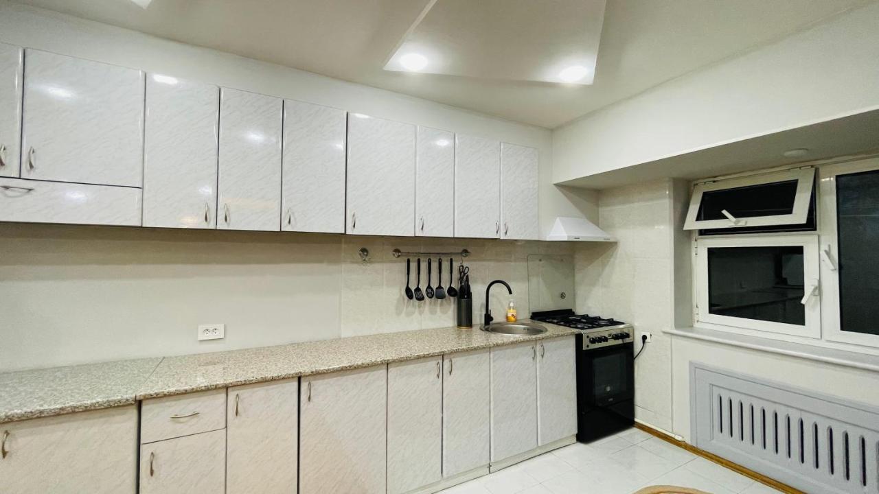 3-Bedroom Apartment On Ohunboboev Tashkent Exterior foto